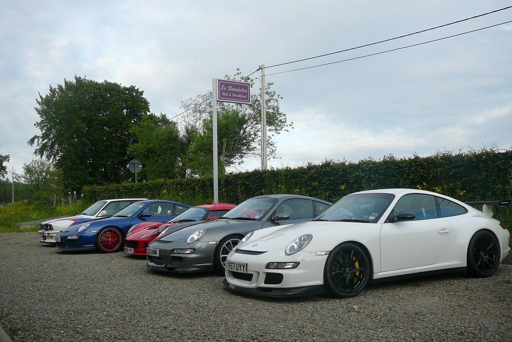 Le Bernister Parking Prive Bed & Breakfast Malmedy Exterior photo